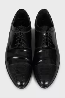 Men's black shoes with embossed leather