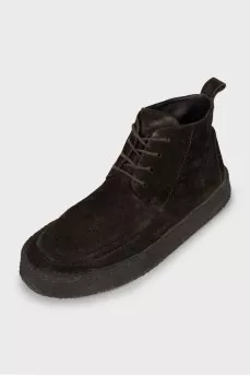 Men's brown suede boots