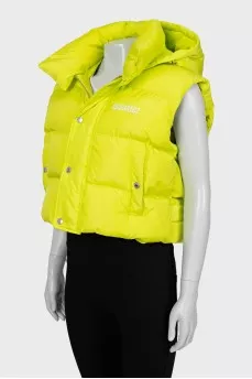 Quilted vest in bright green
