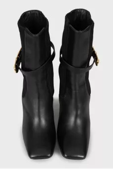 Leather ankle boots with figured heels