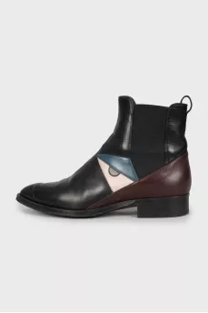 Pointy toe boots