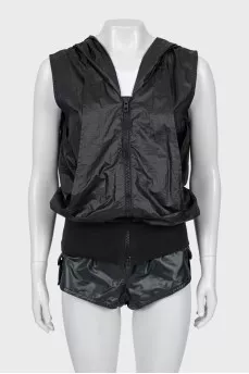 Tracksuit with shorts