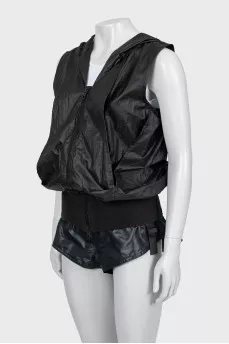 Tracksuit with shorts