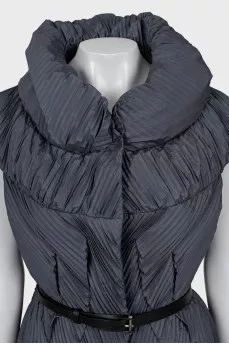 Fitted vest with belt