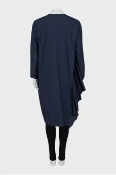 Loose-fitting raincoat without fastening