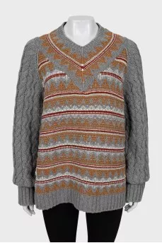 Knitted cashmere sweater with tag