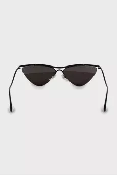 Triangular sunglasses in signature print