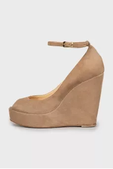 Suede high platform shoes