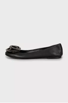 Leather ballet shoes decorated with flowers