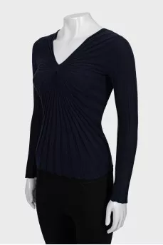 Fitted pullover with ribbed pattern