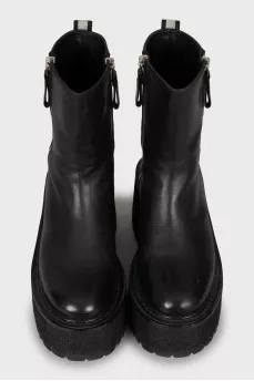 Chunky-soled boots with zippers