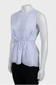 Fitted blouse with small polka dots