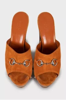 Suede sandals with wooden heel