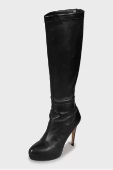 Leather boots with back zip