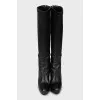 Leather boots with back zip
