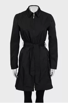 Fitted coat with collar