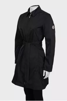 Fitted coat with collar