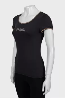 Fitted animal print T-shirt