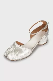 Leather split toe shoes
