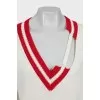 Knitted pullover with tag
