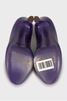 Purple leather shoes
