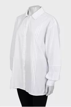 White shirt with raised seams