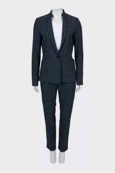 Suit in houndstooth print
