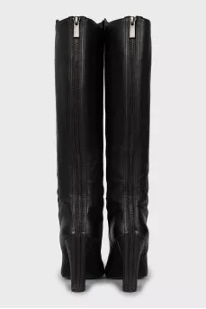 Leather boots with back zip
