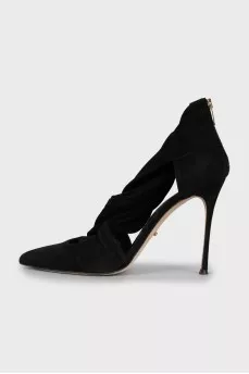 Pointed toe suede shoes