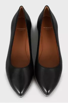 Leather ballerinas with pointed toe
