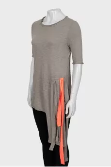 Asymmetrical T-shirt with fringes