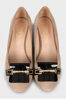 Mid-heeled shoes with decor
