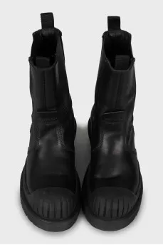 Leather boots with rubber toe