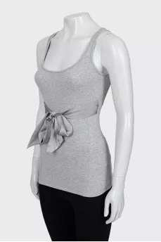 Tank top with raised seams and tie