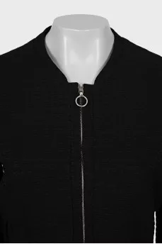 Fitted jacket without collar