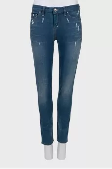 Distressed skinny jeans