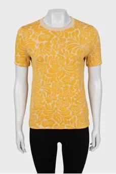 Straight cut T-shirt with relief print