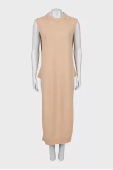 Knitted dress of a free cut