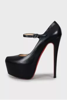 High platform and stiletto heels