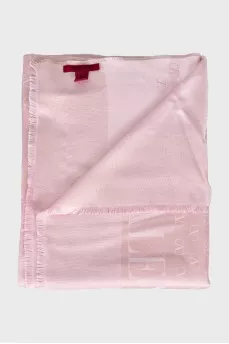 Pink scarf decorated with fringe