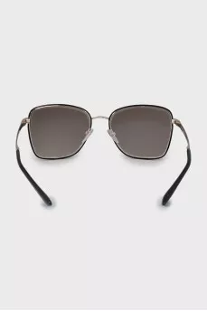 Sunglasses with gradient diopters