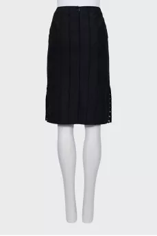 Striped skirt decorated with eyelet