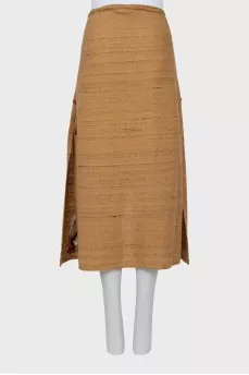 Brown skirt with embroidered pattern