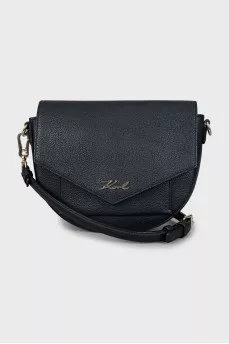 Leather bag with gold logo