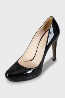 Black patent leather shoes