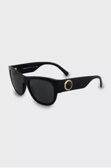 Wayfarer sunglasses in black