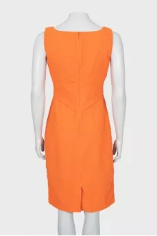 Fitted dress with textured pattern