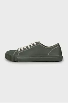 Tabi sneakers with tag