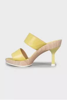 Leather sandals with wooden soles