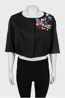 Cropped jacket with decor